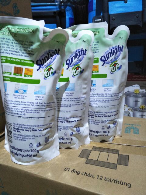 Combo 3 túi Sunlight lau sàn hương hoa thiên nhiên 700ml hàng tặng (3tui = 2100g)