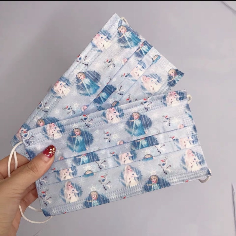 HỘP 50 CÁI Khẩu trang công chúa Elsa, Kitty, thỏ stella Lou cho bé gái