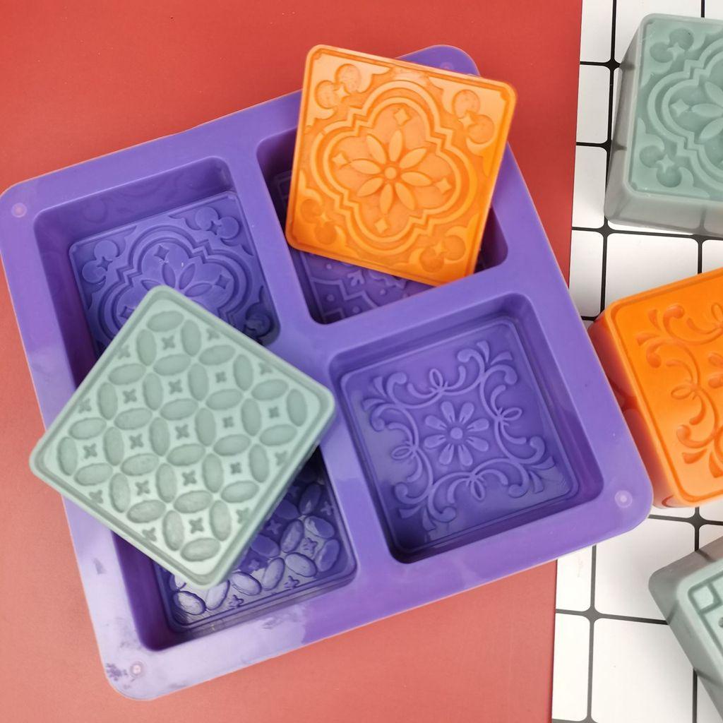 Khuôn Silicone Làm Bánh Trung Thu 4 Ngăn Tiện Dụng