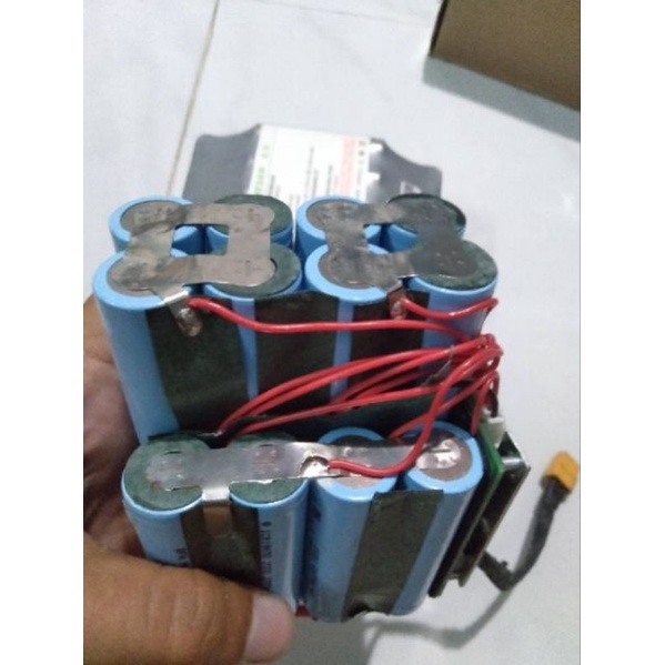 Khối Pin xe điện cũ Bao sống điện áp trên 36V 20 Cell Pin 18650 và 1 mạch 10S 36V