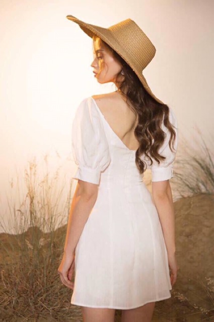Váy trắng xinh
