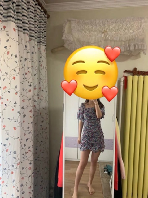Váy đầm hoa nhí màu tím, trắng tay phồng ôm body cổ vuông nhíu thân sexy hè du lịch boho thổ cẩm