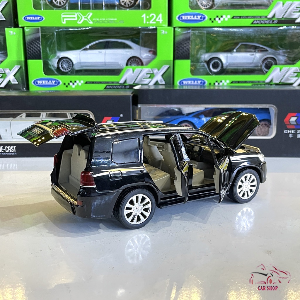 Xe mô hình hợp kim Toyota Landcruiser V8 tỉ lệ 1:24 hãng XLG màu đen