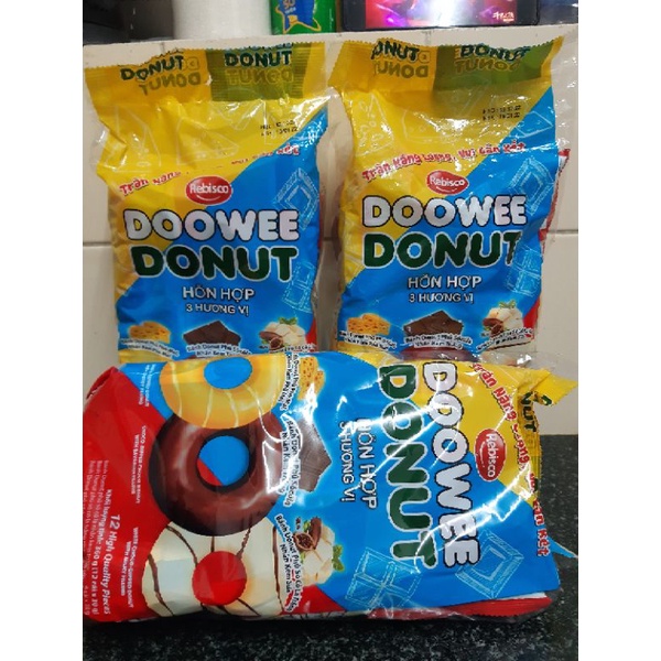 Bánh Donut Doowee Phủ Sôcôla Nhân Kem Trứng 360g 12 Gói Nhỏ