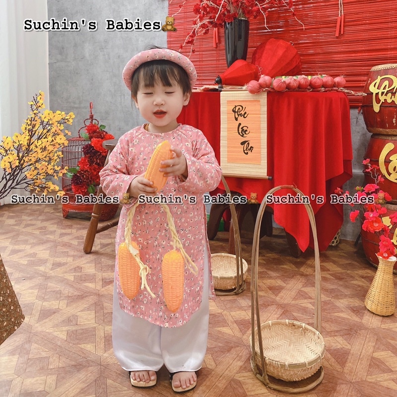 Áo dài nhung tăm cho bé gái Suchin
