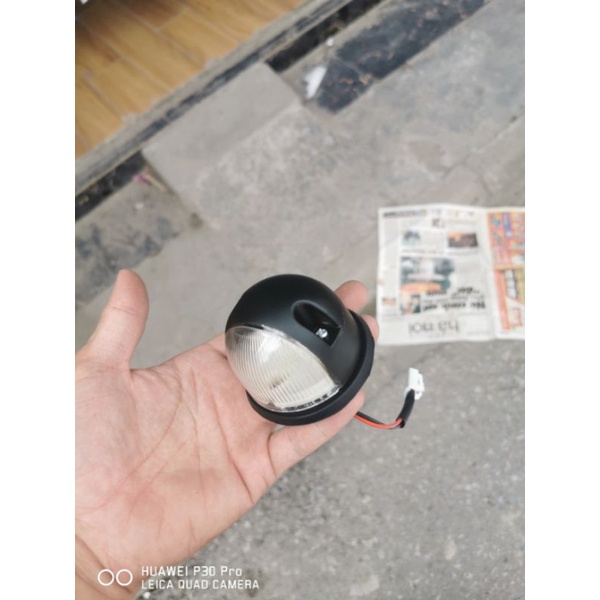 Đèn nóc xe tải, đèn trang trí nóc sử dụng bóng sợi đốt 24v.