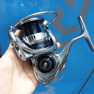 MÁY CÂU CÁ DAIWA PHANTOM LT 3000D CXH / 4000D