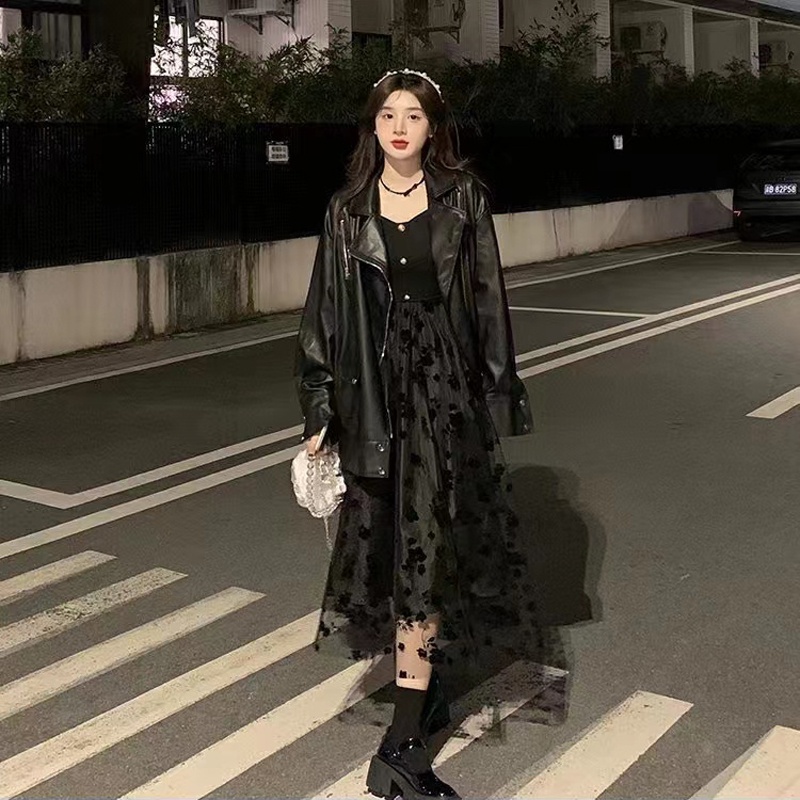 Đầm IELGY tay dài màu đen ôm dáng vừa vặn xinh xắn thời trang dành cho nữ