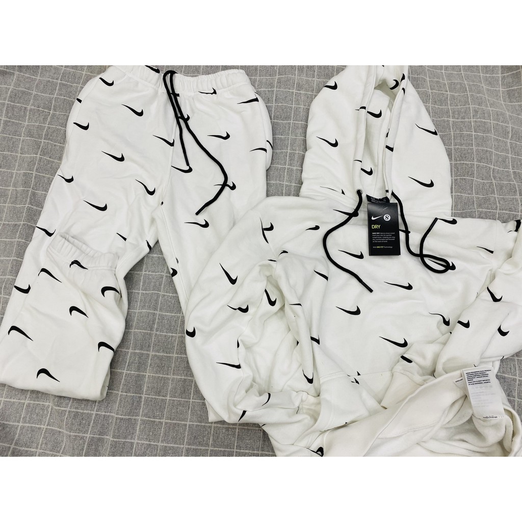 Set quần + áo tee Swoosh logo in