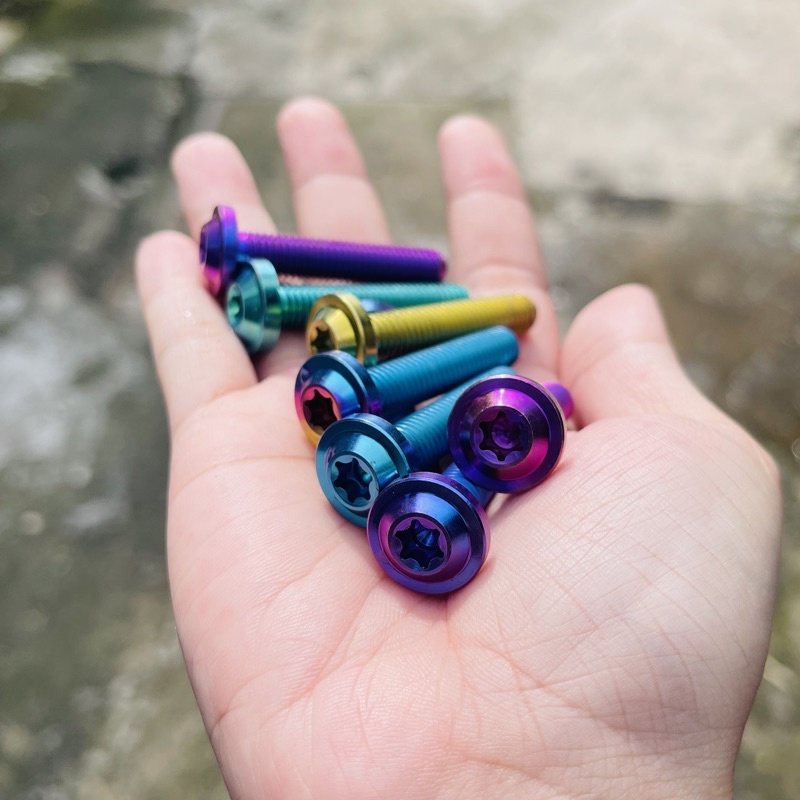 Ốc TITAN 8li40 DÙ DÀY gắn treo bô , gidong , phuộc , nhớt láp tay ga ... thông dụng cực đẹp trang trí xe máy