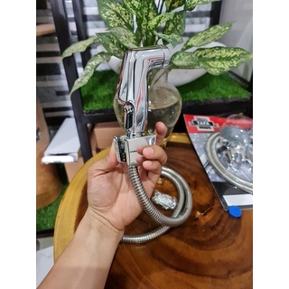 xịt vệ sinh nhựa xi