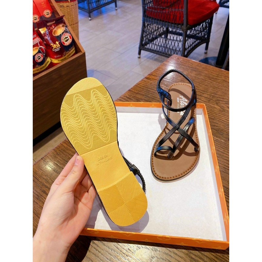 Dép Sandal Nữ, Quai Hậu Kiểu Dây Mảnh Đan Chéo Xỏ Ngón Ôm Chân Thiết Kế Nhẹ Nhàng Dây Chắc Chắn - L0035