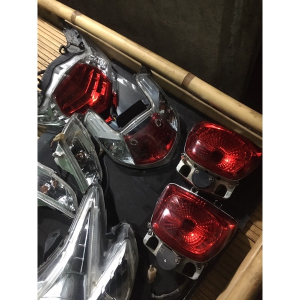 Đèn sau  atila elizabeth