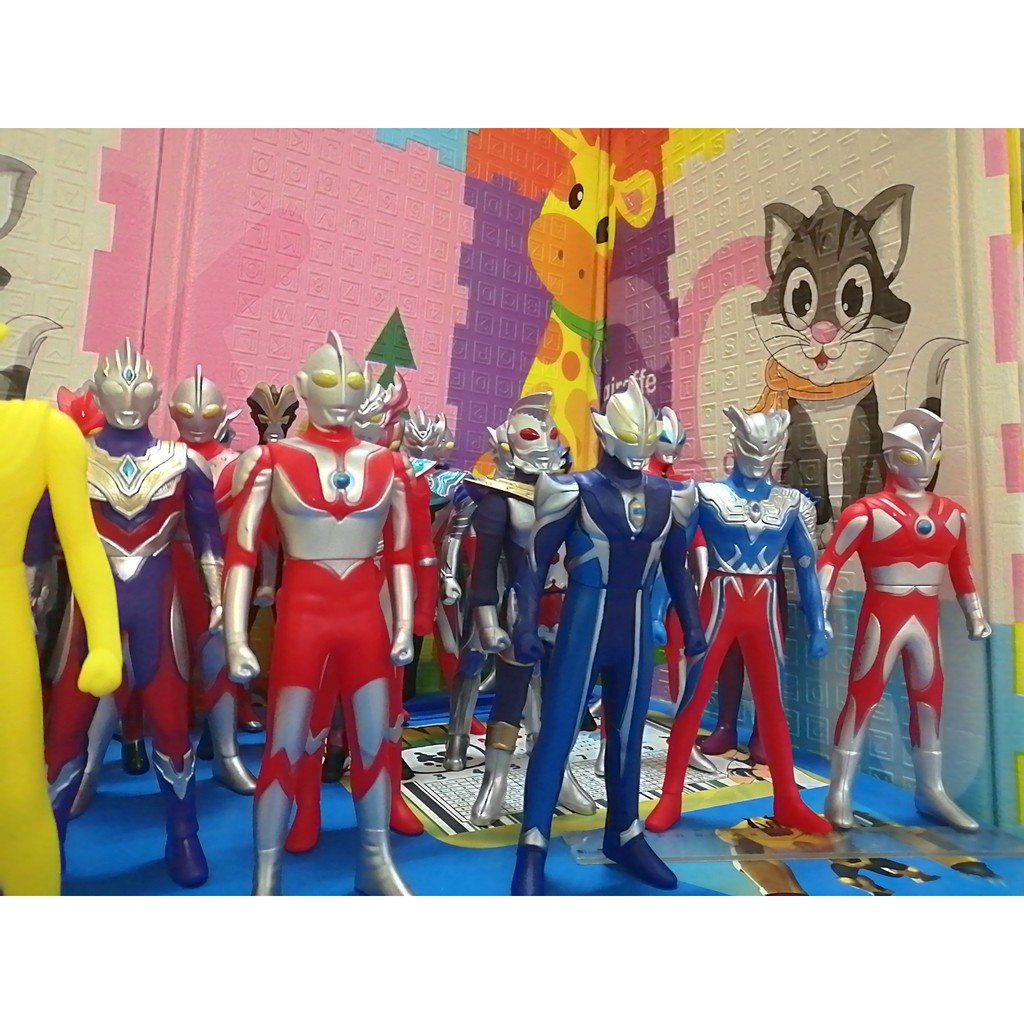Mô hình Ultraman cao 23 cm ( phần 1 ) Ultraman series Siêu nhân điện quang