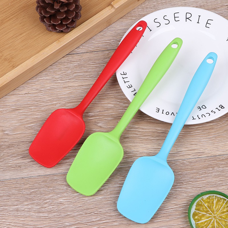 Muỗng Silicon Dùng Nhào Bột Làm Bánh