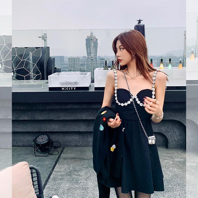 Đầm hai dây ôm eo thời trang mùa thu sang trọng dành cho nữ 2021