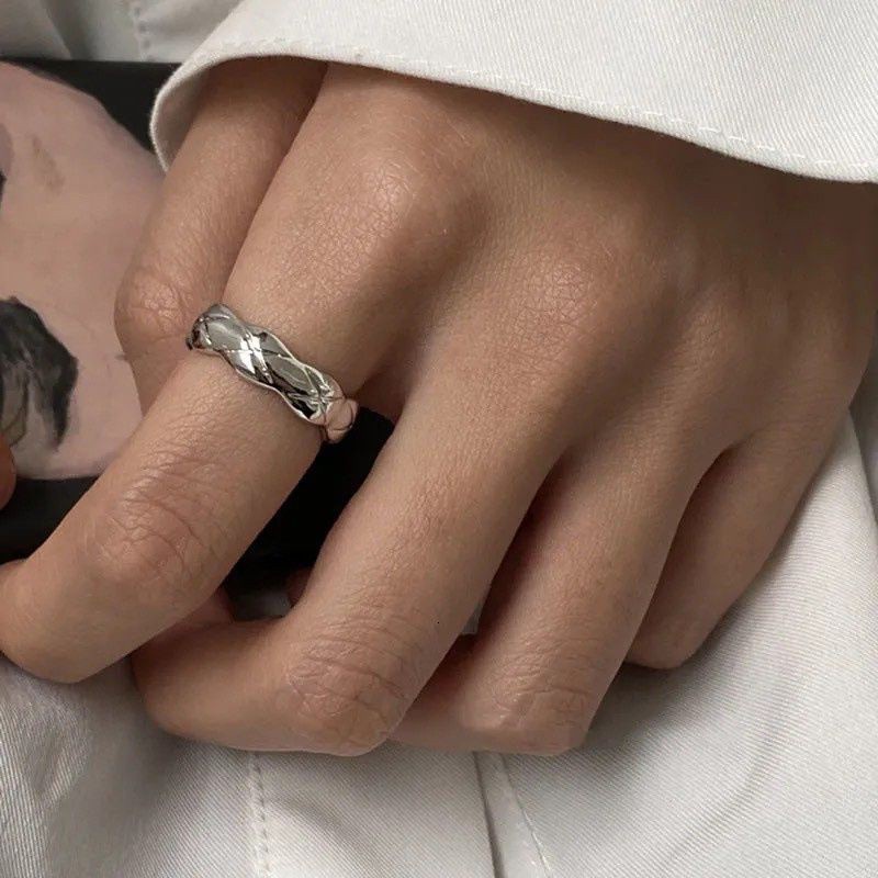 Bộ Nhẫn Đeo Ngón Tay Thời Trang Sành Điệu Cho Nữ