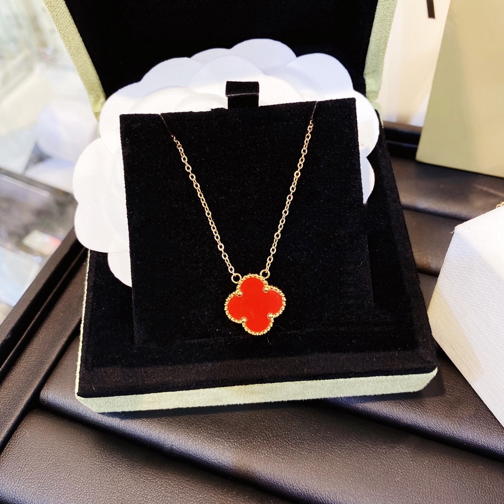 Set hoa tai van clff cỏ bốn lá đỏ có mẫu đeo MS07989