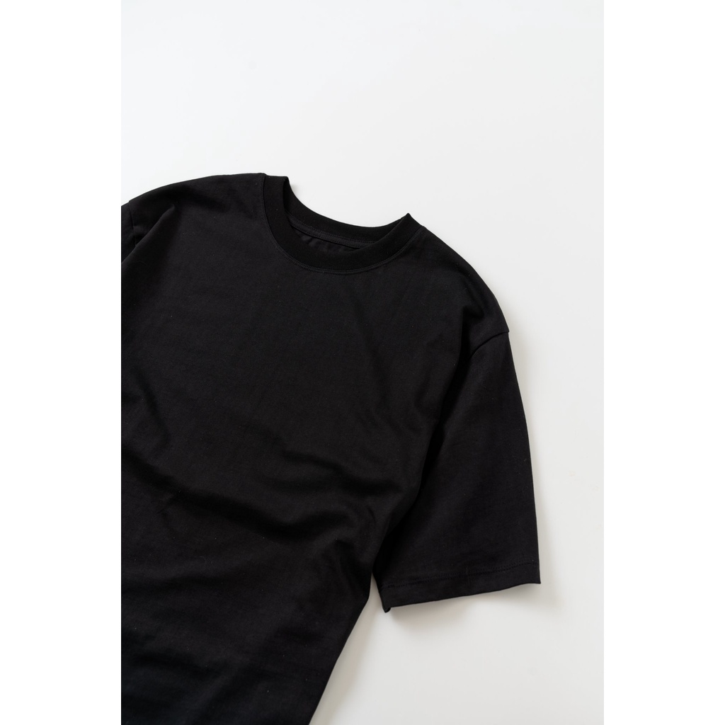 Áo THUN trơn 2 màu đen trắng phông unisex vải COTTON giữ form, chống nhăn, áo đôi basic