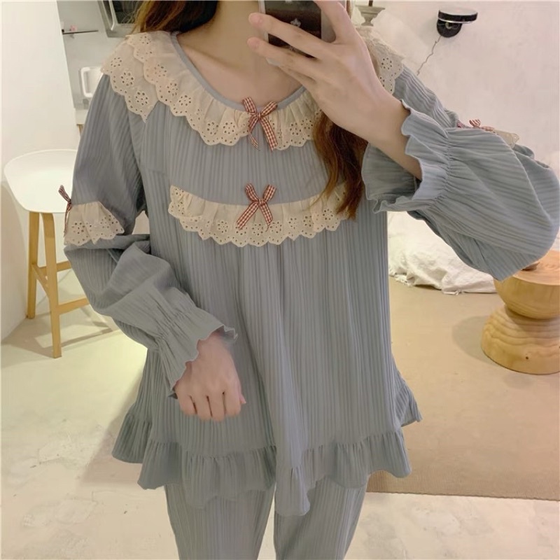 Bộ đồ ngủ nữ dài tay phối bèo bo chân style siêu dễ thương | BigBuy360 - bigbuy360.vn