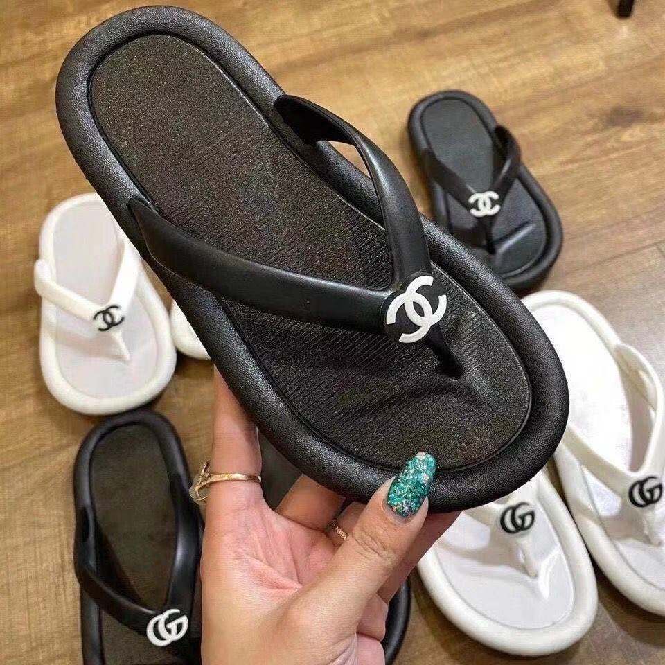 Dép tông nữ Dép Xỏ Ngón Đi Biển Màu Trắng Đen Kiểu Cổ Điển Dễ Thương