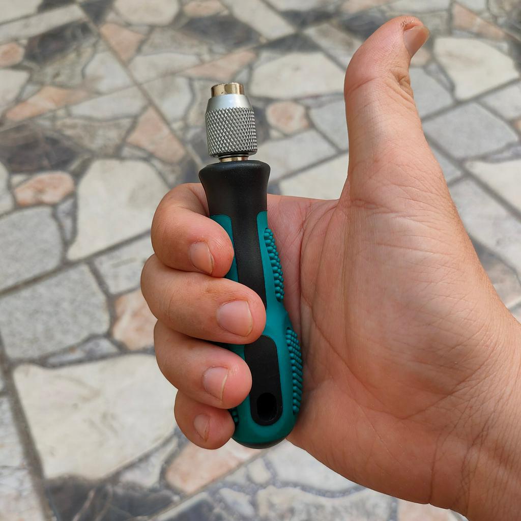 Cán Tô Tít, Trục Vít Nhật Bãi  - Mới 100%