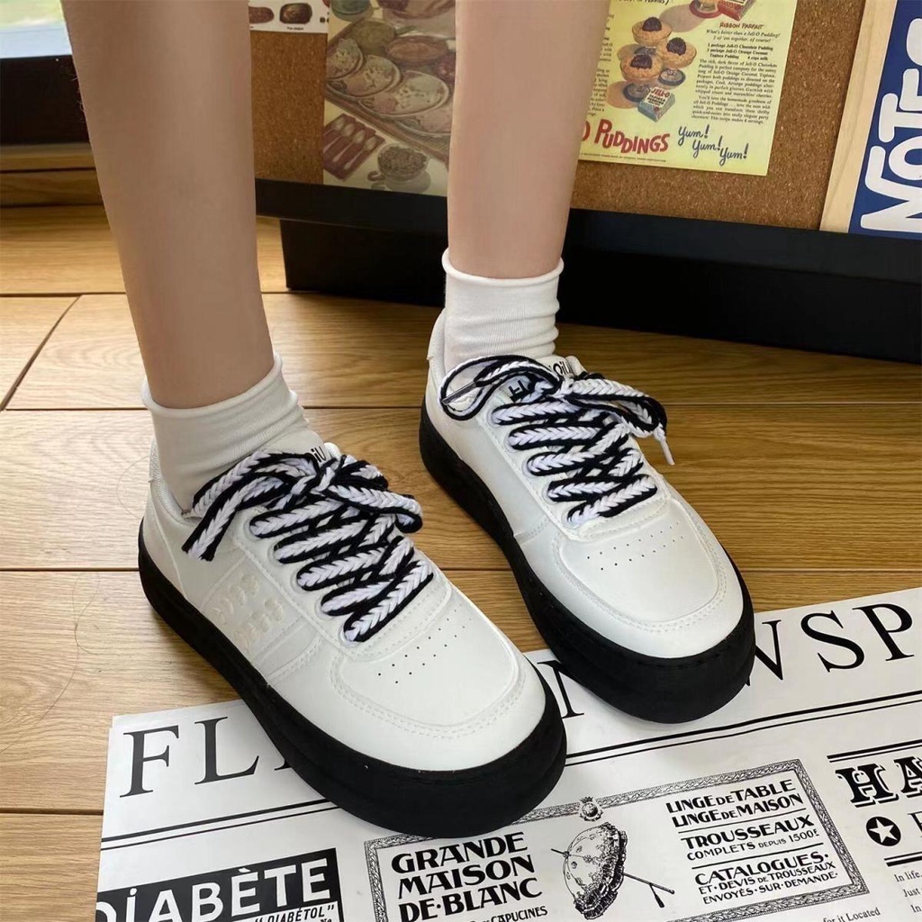 Giày thể thao nữ trắng đế đen dây tết da mềm đế độn cao 4 cm sneaker ulzzang hàn quốc đi học đi chơi đẹp giá rẻ