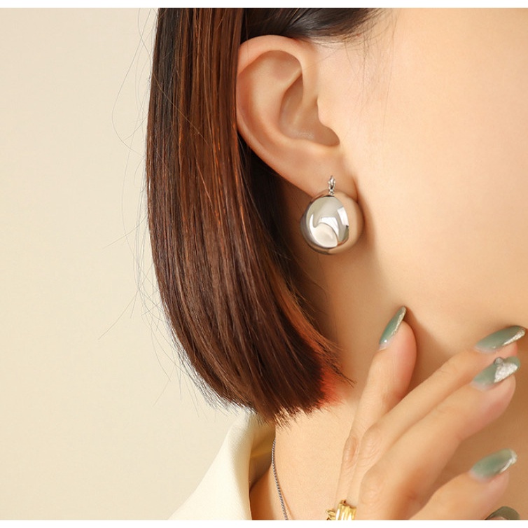 Bông Tai Trái Châu Cá Tính Titan Ko Đen TT 4242