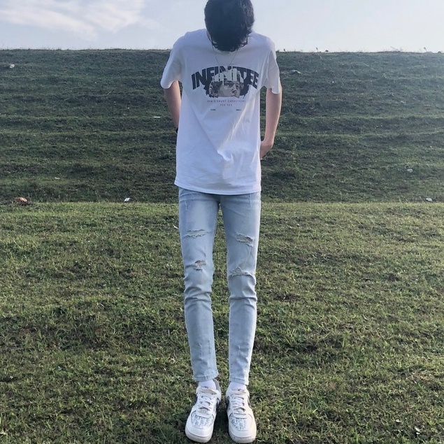 Quần jean nam rách gối slimfit gấu co giãn tốt màu xanh ghi nhạt chữ 361 Pon.mens