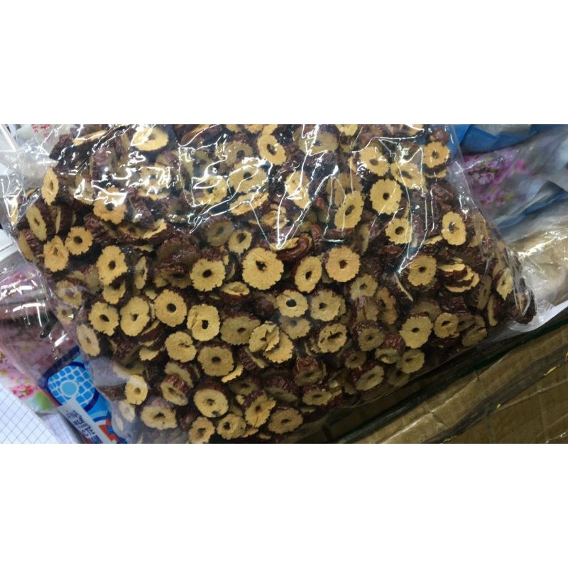 Táo đỏ cắt lát