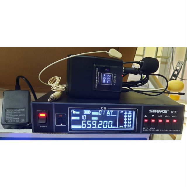 Micro không dây Shure G10(1micro quàng đầu + 1micro cài áo )