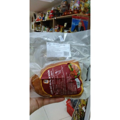 Chân giò heo hun khói