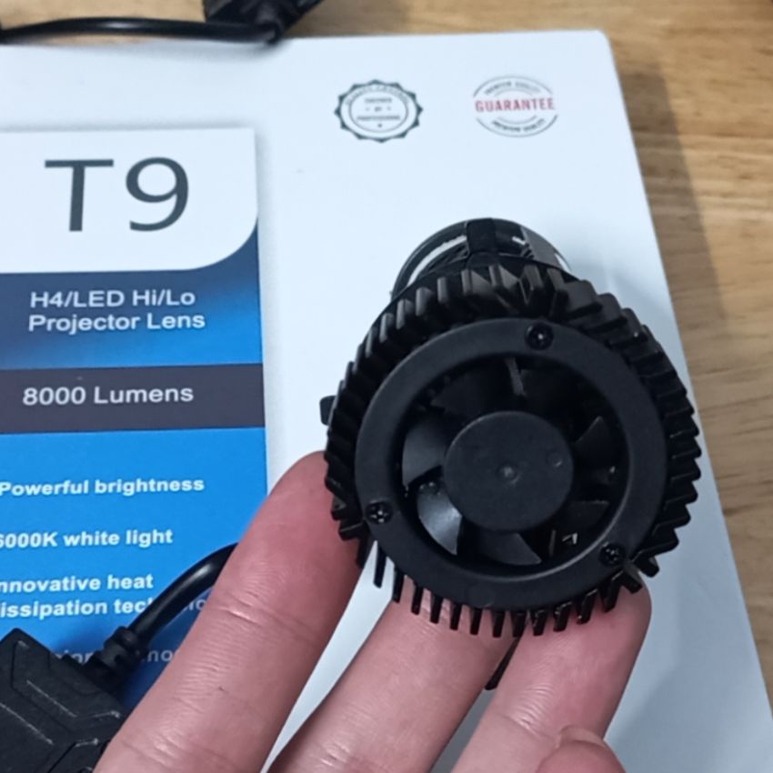 Đèn Pha LED T9 Cắt Sáng Gom Sáng Dùng Cho Ô Tô Và Xe Máy