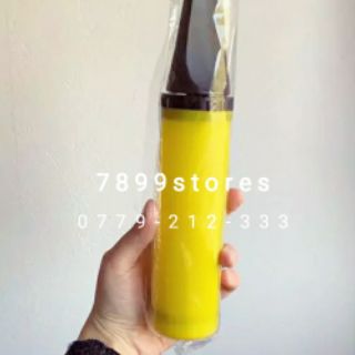 Bơm bong bóng bằng tay.
