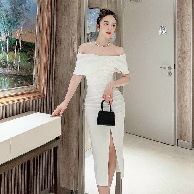 Đầm kiểu nữ trễ vai ôm body sẻ tà tay ngắn eo xếp ly có kèm mút thiết kế cho phái đẹp GKM FASHION