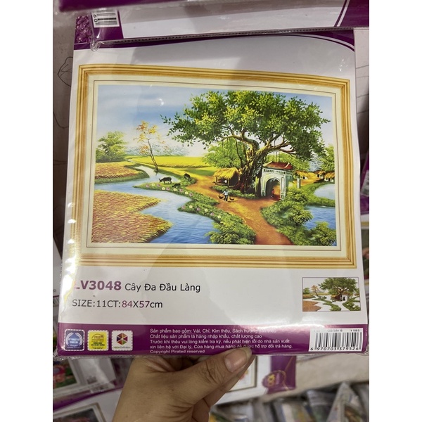 tranh thêu chữa thập phong cảnh làng quê cảnh cây đa đầu làng LV3048 (84x57) - tranh chưa thêu