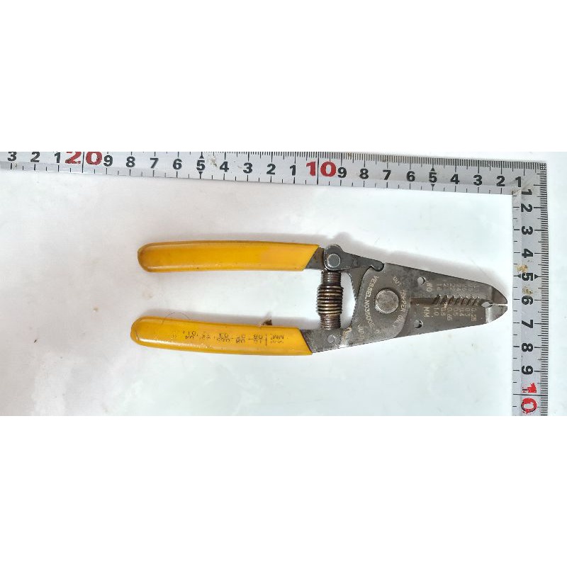 Kìm tuôt, bấm  dây đa năng Vessel 3500E2, Lobster