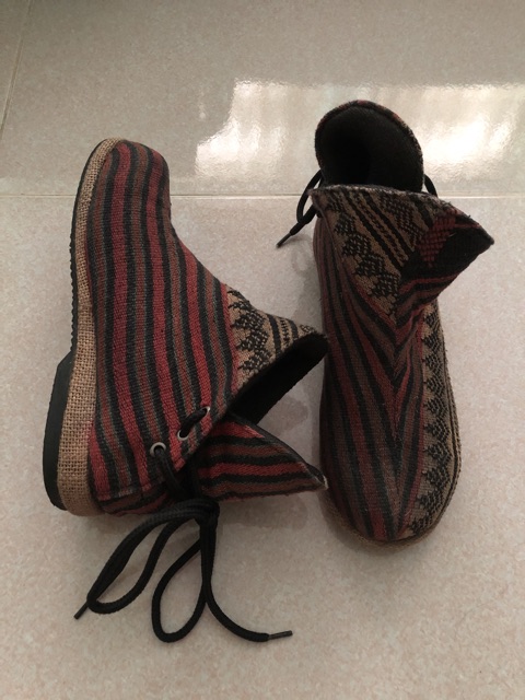 THANH LÝ GIÀY THỔ CẨM THÁI LAN