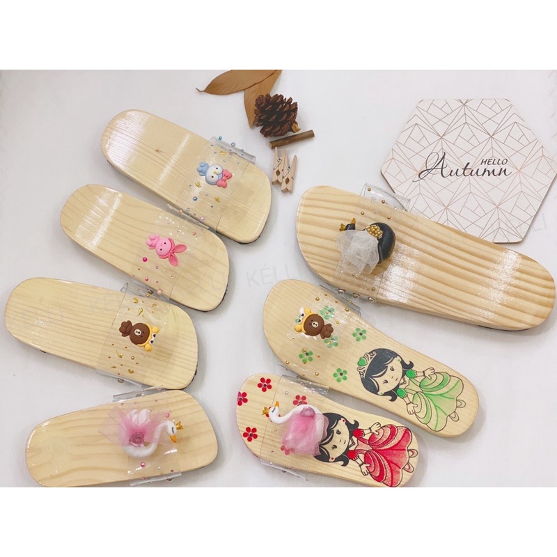 Guốc gỗ siêu đáng yêu