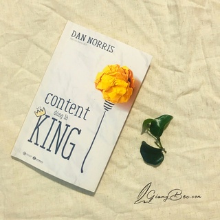 Sách - Content Đúng Là King Tặng Bookmark