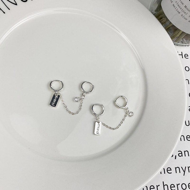 Bông tai nối liền 2 vòng mặt dây khắc chữ cái phong cách hiphop thời trang cá tính cho nam