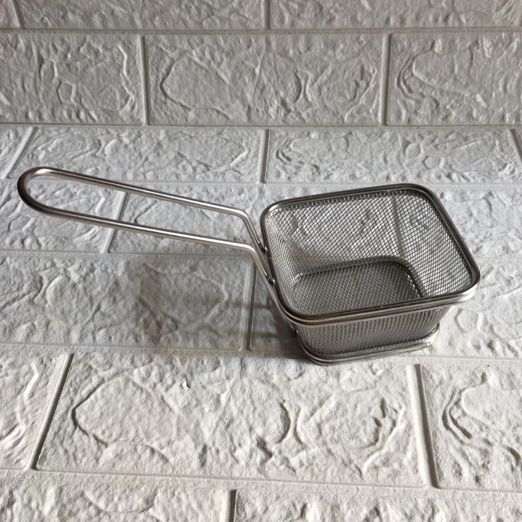Rổ lưới Inox vuông tròn dùng cho nhà bếp.
