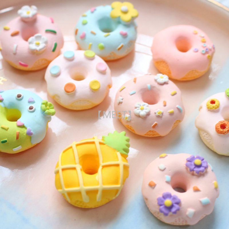 Phụ kiện trang trí bánh donut hình quả dứa DIY