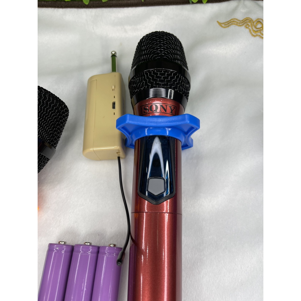 Micro Karaoke Không Dây SQNY Cao Cấp. Bắt Sóng UHF Có Thể Kết Nối Loa Kéo, Âm Ly, Mic Thu Âm. Tặng Kèm Pin Gắn Vào Mic