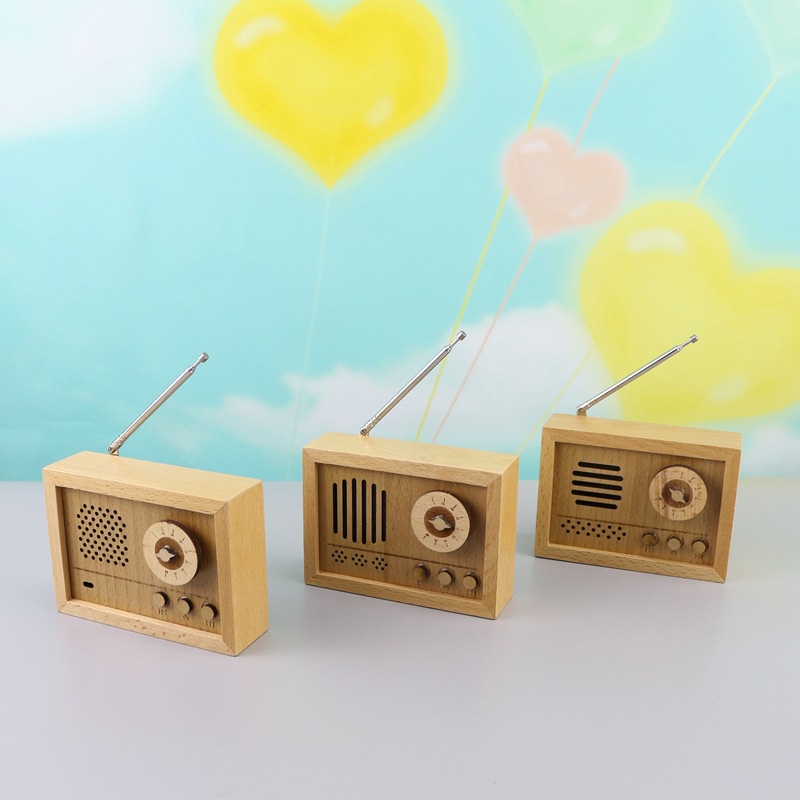 Hộp nhạc quà tặng mô hình radio sáng tạo, chất liệu gỗ, có nút vặn âm thanh.