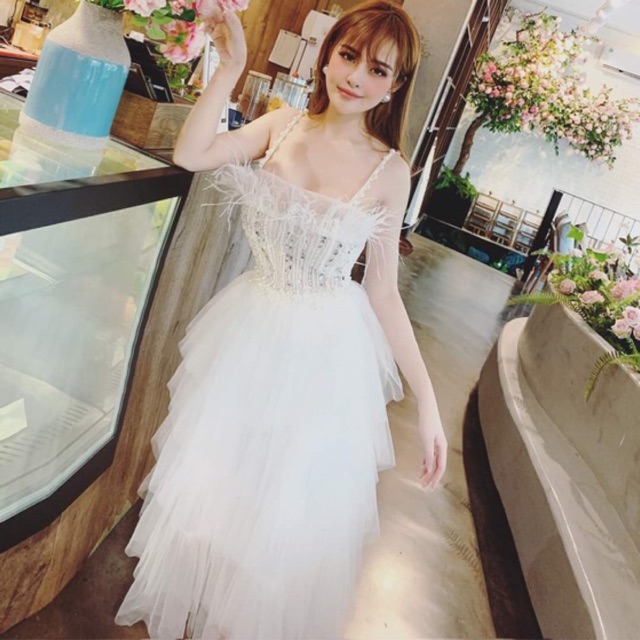 Đầm dự tiệc công chúa 2 dây xếp tầng phối lông công TRIPBLE T DRESS - Size M/L - MS162V