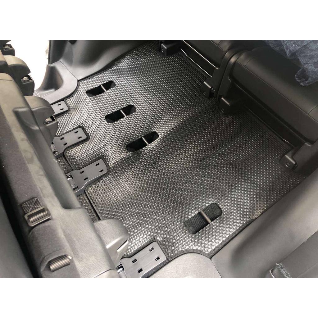 Thảm Lót Sàn Ô Tô KATA Cao Cấp Cho Xe Mitsubishi Pajero Sport  - Không mùi, Không ẩm mốc, Dễ dàng vệ sinh