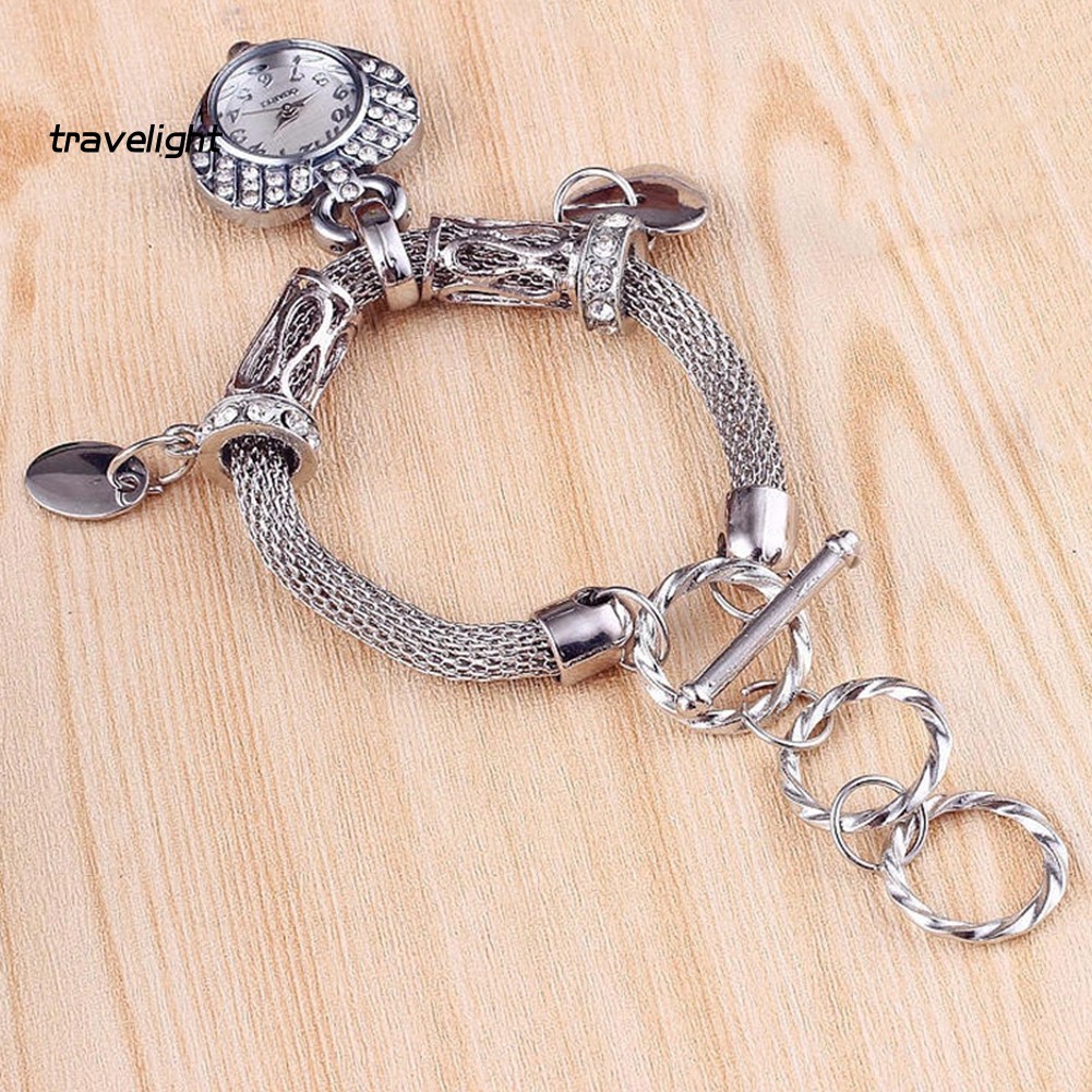 Đồng Hồ Đeo Tay Thời Trang Xinh Xắn Dành Cho Nữ