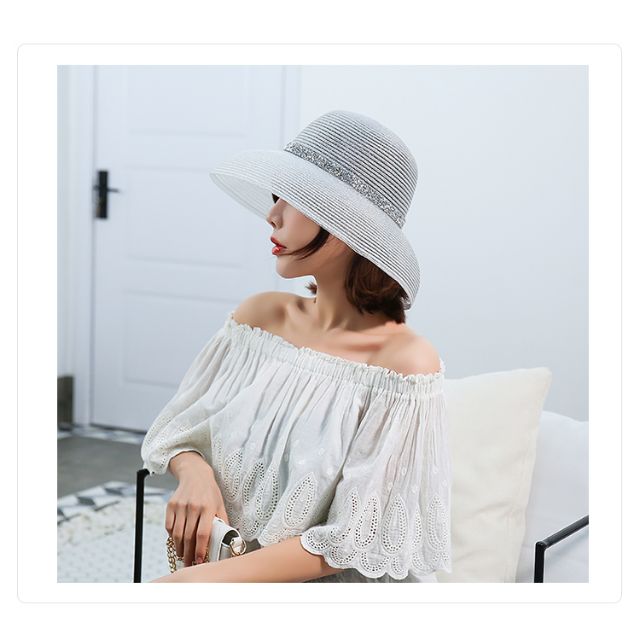 Mũ cói lồng đèn viền đá siêu sang chảnh