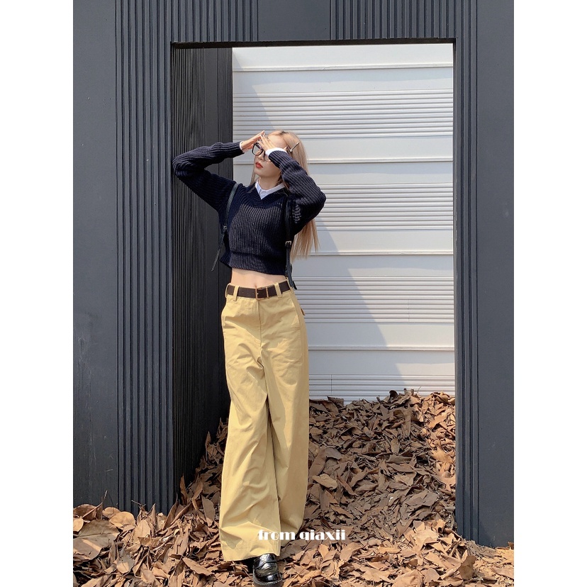 「MOTEL7」 Áo Sweater Ngắn Cổ Chữ V Ôm Dáng + Quần Kaki Ống Rộng Mùa Thu Đông